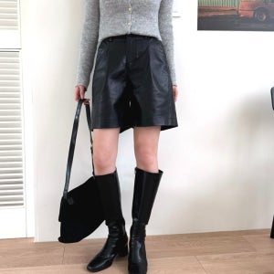 가죽반바지 여성 겨울 버뮤다 레더 4부 핀턱 팬츠