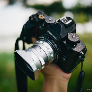 타이포크 THYPOCH Simera 28mm F1.4 수동 카메라 렌즈 빈티지 감성 Sony E Nikon Z Fujifilm X 마운트 인물 촬영용 정품