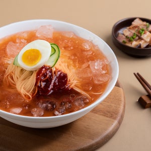 반식엔 동치미 육수 물맵달 쫄면 비빔면 5인분