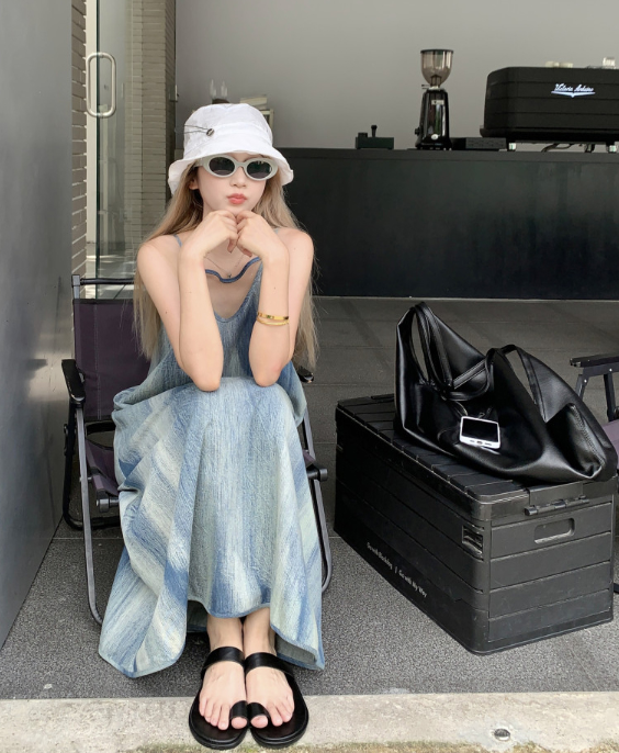 <b>루나</b>드블랑 여성 여름 나염 큰나시 브이넥 원피스(<b>블루</b>)