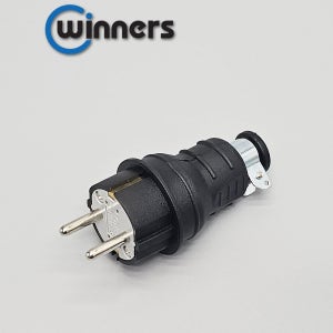 위너스 방우기능의 고무 플러그 콘센트 16A 220V