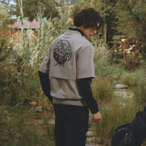 [챌린저] 남성 ADDICTED심볼 반팔 윈드브레이커 베이지