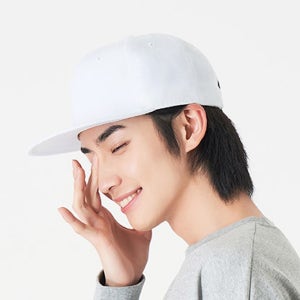 모이브닝 스냅백 화이트