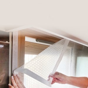 DIY 셀프 뽁뽁이 에어캡 창문 현관 베란다 우풍차단 찬바람 결로 절약 난방비 바람막이