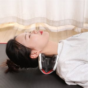 거북목 완화 도움 목 스트레칭 운동 보조 기구 넥 스트레처