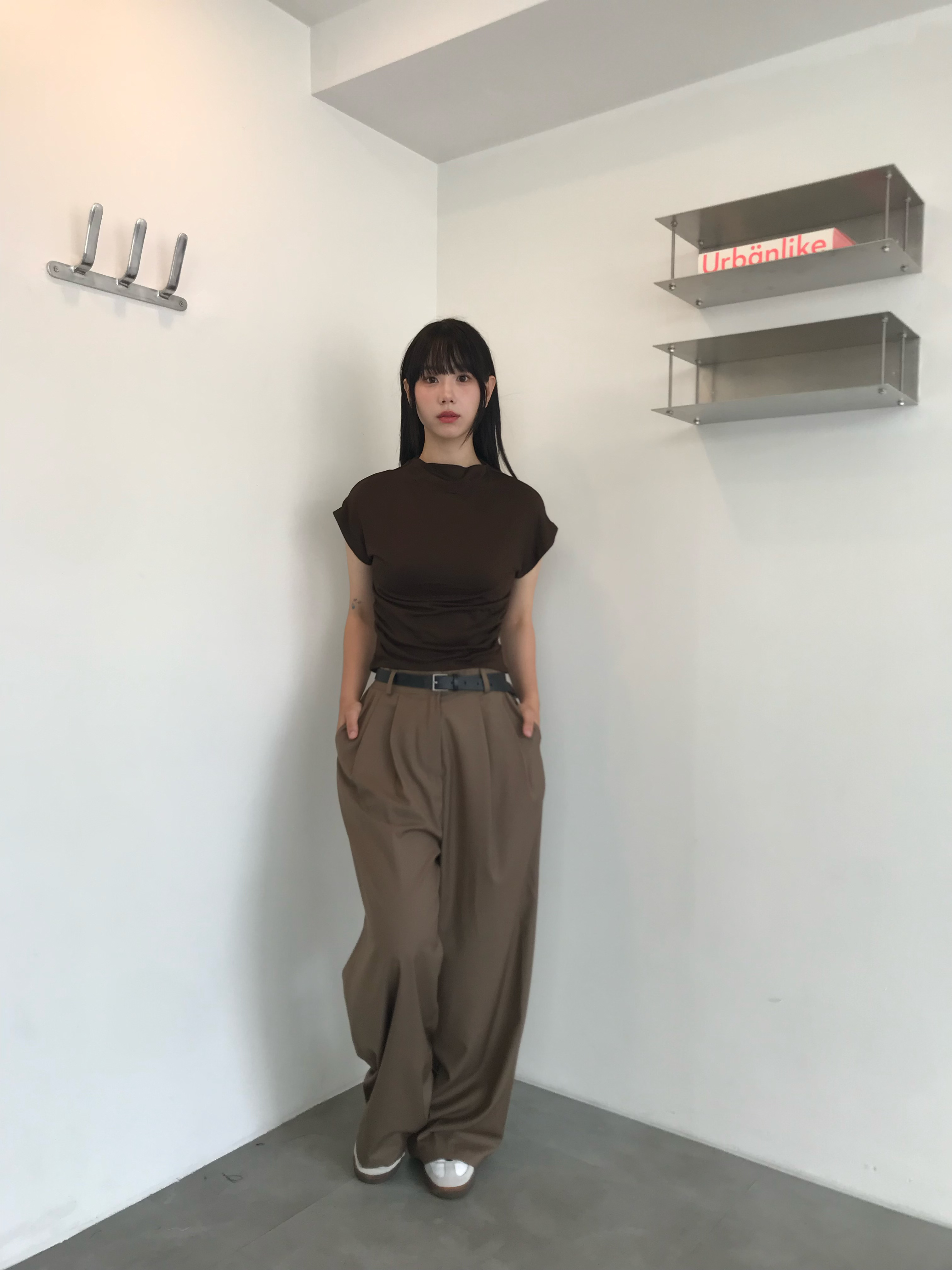 시몬 어필 가을 갈색 투턱 와이드핏 슬랙스 가을긴바지 면바지