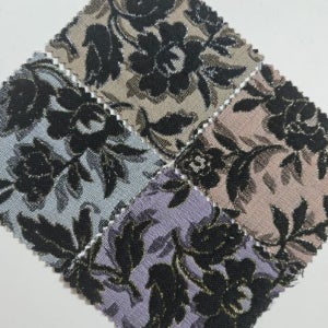 헤라 블랙 메탈 볼륨 플라워 자카드원단 4칼라 자가드 엠보싱