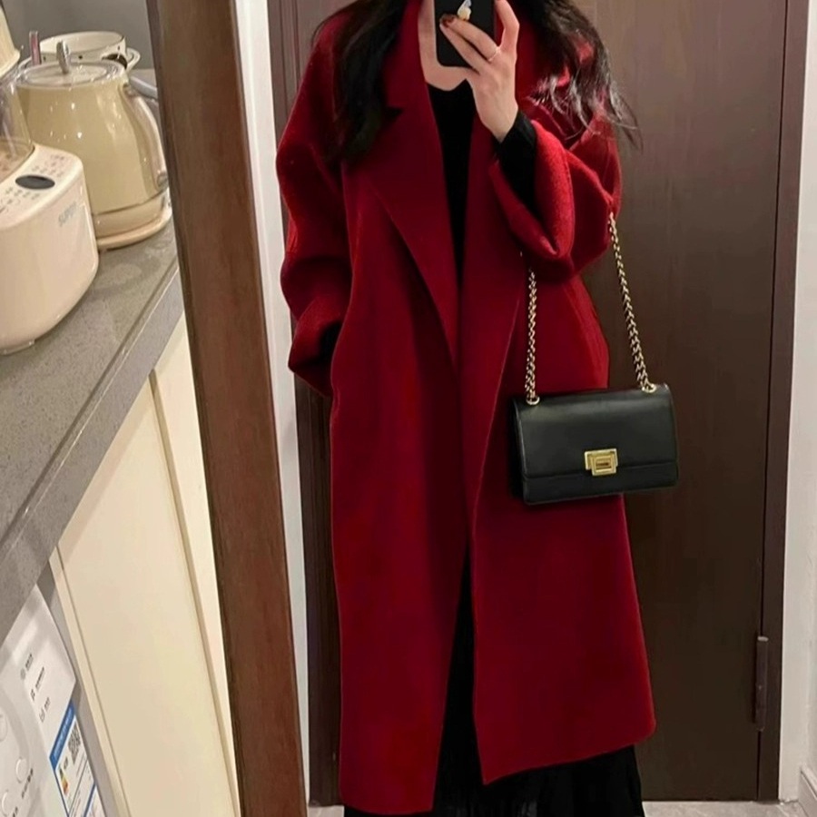 손해보기싫어서 6화 신민아 코트 레드 손해영 캐시미어 가을 의상 옷 패션