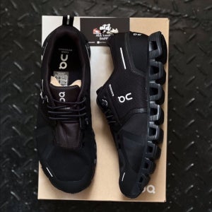 (W) 온 러닝 클라우드 5 워터프루프 올 블랙 On Running Cloud 5 Waterproof 59-98838