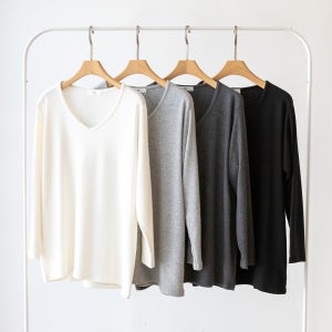 (자체제작) 여성 빅사이즈 겨울 피치 겉 기모 브이넥 이너 긴팔티셔츠 L XL 2XL