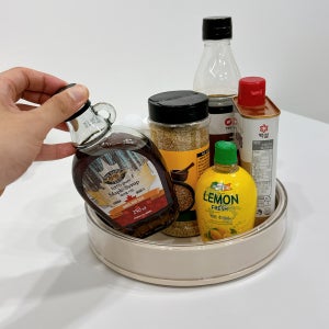 심플 회전 트레이, 소스 및 화장품 정리에 좋은 회전 트레이 정리대