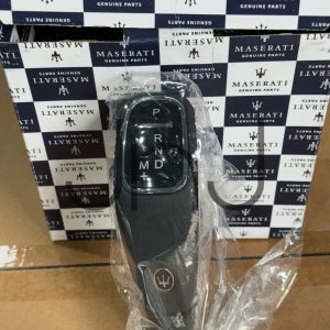 마세라티 기블리 콰트로포르테 후기형 스타일 기어노브 2014년 이후적용