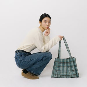 트위드 쇼퍼백 피스타치오