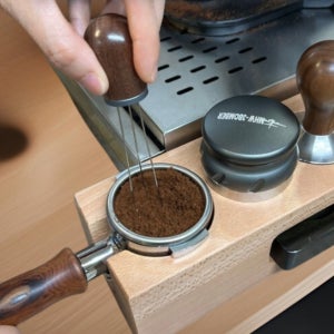 침칠봉 뭉친 커피 가루 채널링 개선 에스프레소 침칠봉