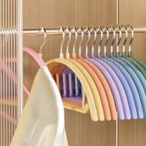 어깨뿔방지 회전형 파스텔 옷걸이 10개