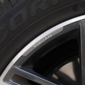 티구안 올스페이스 휠 포인트 엠블럼 스티커 악세사리 용품