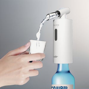 소주 따라주는 기계 디스펜서 술 따르는 기계 혼술템