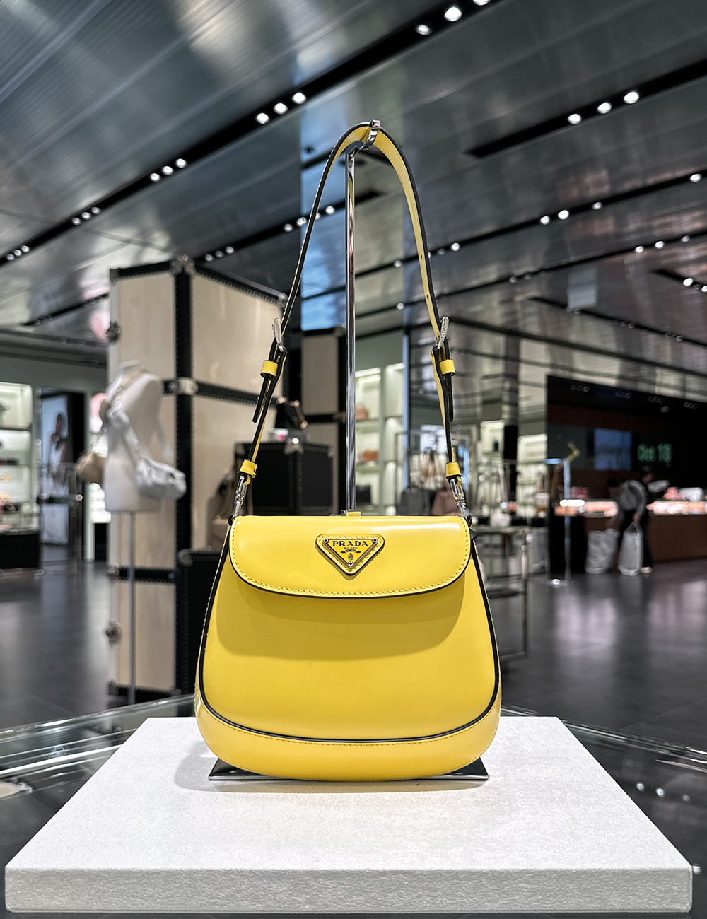 프라다 브러시드 가죽 클레오 미니 숄더백 옐로우 / PRADA BRUSHED LEATHER CLEO MINI SHOULDER BAG YELLOW [1BH188 ZO6]