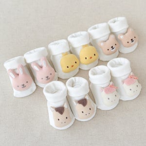 베이비앤아이 신생아 인형 양말 포니 아기양말 말띠 뱀띠 선물박스포함