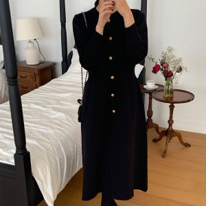 겨울 원피스 도톰한 금장단추 A라인 롱 니트 원피스 하객