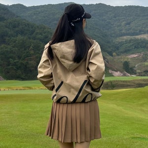 로로얼로이 여성 골프 바람막이 점퍼 시그니처 레터링 후디 아노락 골프웨어