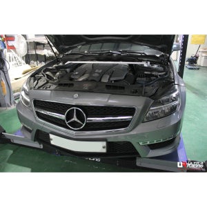 울트라레이싱 메르세데스 벤츠 CLS63 AMG W218 프론트 스트럿바