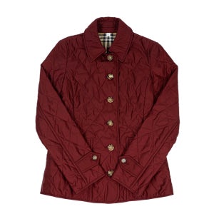 버버리 여성 다이아몬드 퀼팅 자켓 8023322 A1346