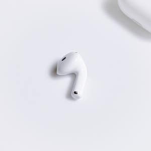 [새상품 소분판매]애플 에어팟 4세대 오른쪽 한쪽 단품 본체미포함 MXP63KH/A A3050