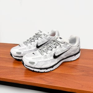 나이키 P6000 메탈릭 실버 화이트 블랙 발편한 커플 운동화 남녀공용 키높이 P-6000