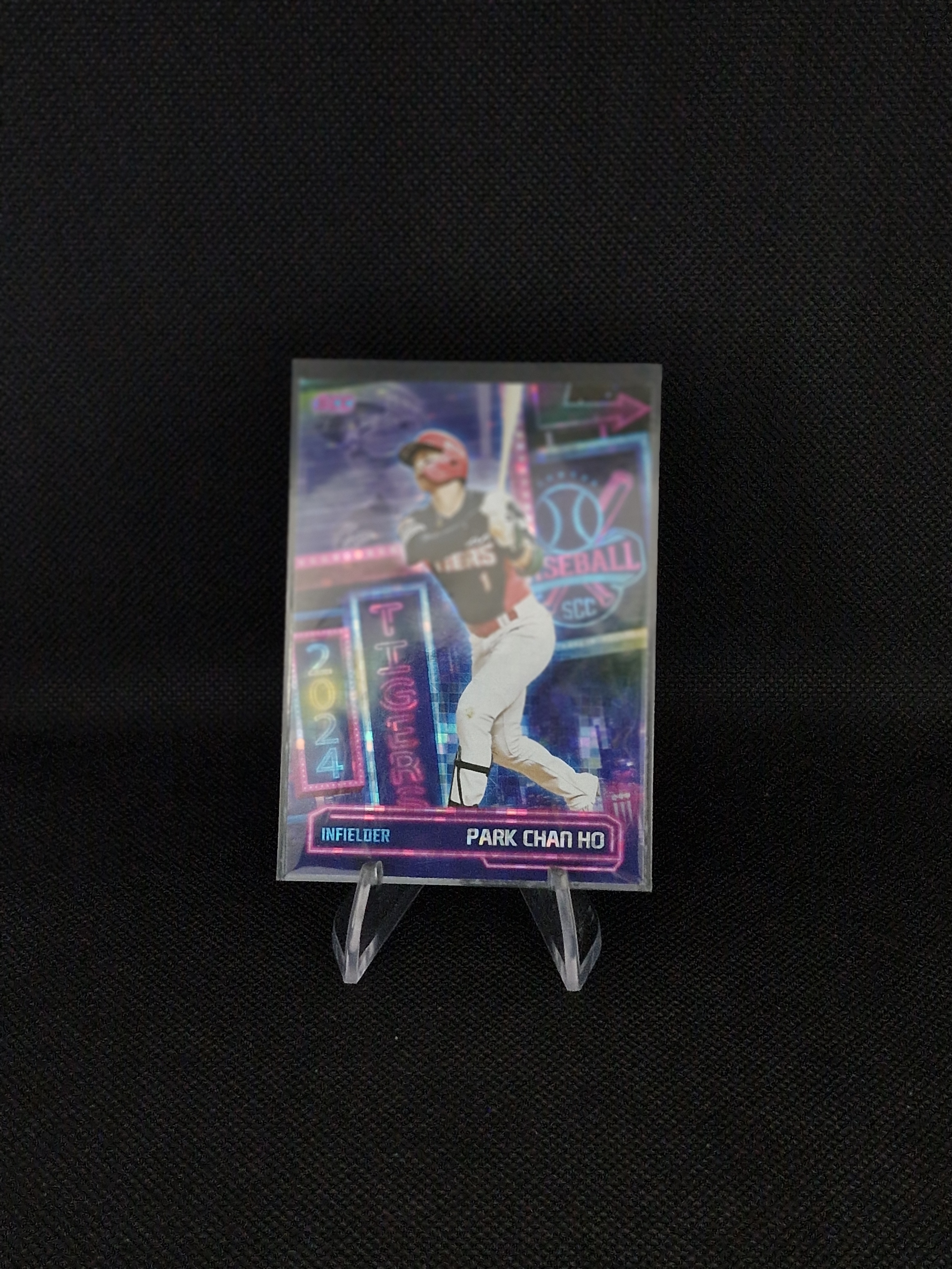 SCC KARBON -2024 KBO LEAGUE 기아타이거즈 박찬호 네온 카드