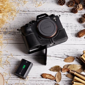 Sony A7M3 A7R3 카메라 소가죽 속사케이스 호환