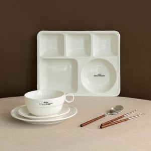 쓰임 에센셜 도자기 식판 세트 (화이트)