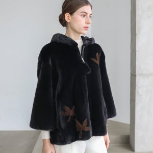 밍크 휘메일 집업 후드 자켓 QM2453MJ 여성 겨울 아우터 미시룩 리얼모피