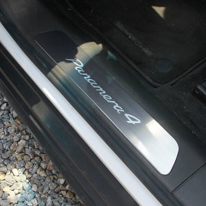 포르쉐 파나메라 도어 사이드 스커프 포인트 몰딩 2017년-2023년 용품