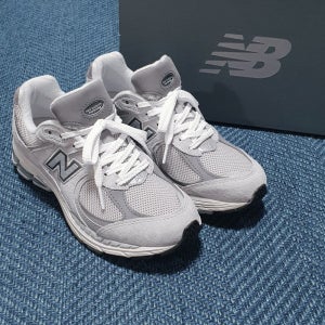 (국내매장판) 뉴발란스 ML2002R0