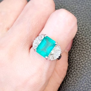 [오퍼스] 에메랄드 18k 반지 탄생석 4캐럿 콜롬비아 와이프 엄마 나를위한 선물