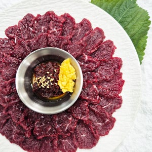 당일도축 한우 육사시미 120g,250g 생고기 당일작업 대구 뭉티기 [새롬한우]