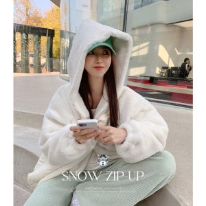 (무료배송/아방핏)스노우 밍크 퍼 후드집업(4color) [스트링 후리스 플리스 앙고라 보아털 겨울집업 퍼자켓 세미크롭 오버핏 루즈핏 한파 보온]