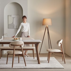 홈앤힐 샤른 소리없는 애쉬 원목 양면 포세린 세라믹식탁 4인 (의자2개+2인벤치)