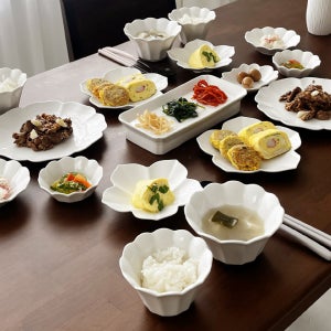 모이 화이트 플라워 4인 접시 그릇세트 22P 신혼부부 혼수 부모님 결혼 집들이선물