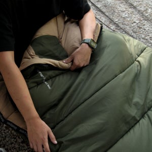 블루폴 인첸트 침낭 머미 백패킹 차박 사계절 겨울 캠핑침낭 2100g