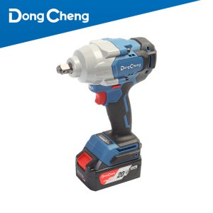 충전 임팩트 렌치 4단 속도 조절 LED라이트 20V/5.0Ah 배터리2개세트 DCPB 698FK
