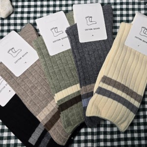 겨울 여성 울 양말 중목 따듯하고 편안한 수면양말 학생 골지