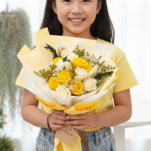 졸업 졸업식꽃다발 비누꽃 학예회 발표회 재롱잔치 유치원 디럭스노랑장미(17송이)