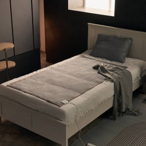 닥터스 2026년형 혁신 탄소사매트 퀸(분리난방) only 1mm 초슬림 초경량 Luxury warm 원적외선 온열 탄소 매트 DC프리볼트 해외사용