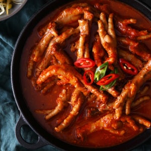 [푸딩팩토리] 마녀 국물닭발 820g x 2팩 (매운맛/보통맛) 뼈닭발 야식 캠핑안주 술안주 매운음식