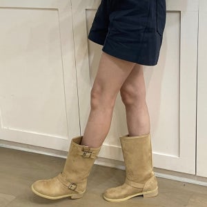 데일리 3센치 스웨이드 둥근코 버클벨트 바이크 하프 미들부츠 블랙워커3컬러 225-250