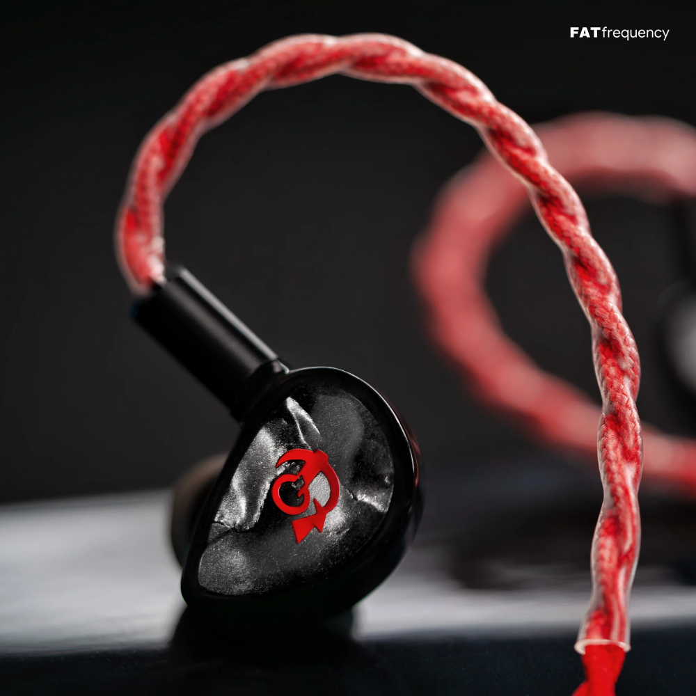 FATfreq x HBB DEUCE 이어폰