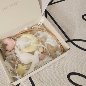 달콩심장 포마이베이비 러브쉘터덕 모빌 아이방꾸미기 출산 임신 선물 핸드메이드