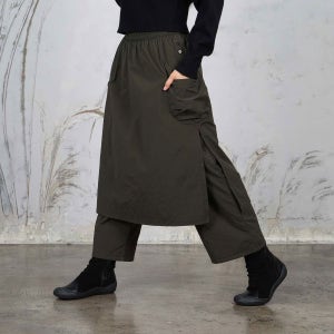 [무료교환반품] NC 솜패딩 단추 포켓 밴딩 이중 치마바지 미들